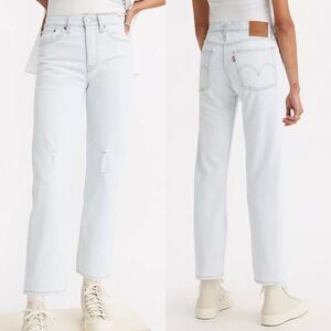 NWT Levi's Wedgie Straight Leg Fit Cropped Jeans Light Blue Wash